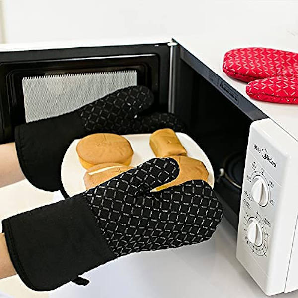 Uunin kestävät uunin hanskat