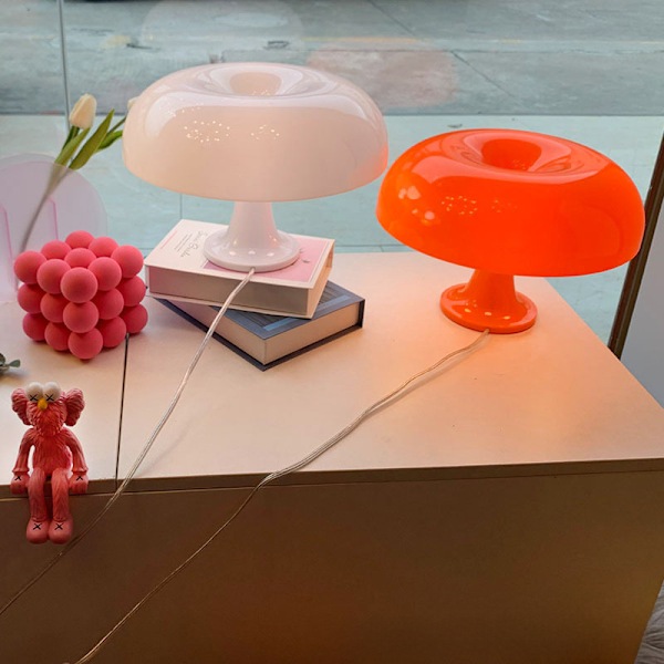 Klassisk dansk svampebordlampe moderne minimalistisk nordisk designermodel værelse soveværelse natbord atmosfære læsebordlampe