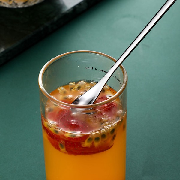 Mixing Mastery, Elegant Design Cocktailomrörare med kärna av rostfritt stål, Enkel omrörning och smidig överföring för bar, hem och kontor