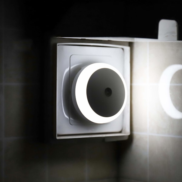 Plug-in Bekväm Nattlampa, Kompakt Design Skymningssensor för Sovrum Badrum Kök Hall