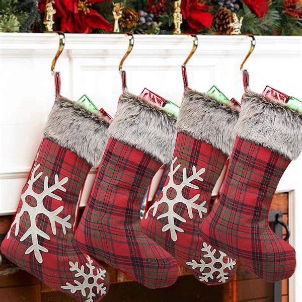 Röd Julstrumpa i Rutigt, Klassisk Design med Lyxiga Mjuka Muddar för en Varm och Inbjudande Atmosfär, Polyester 46 cm Lång Hängande Dekoration