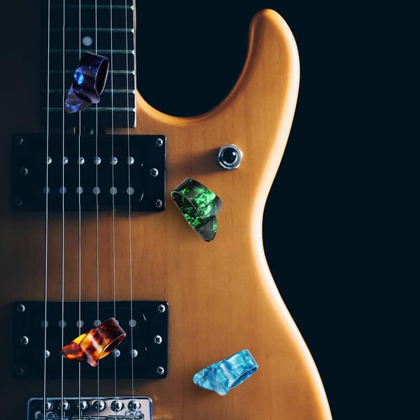 Tummplockar Fingerpicks, Medium, Vinklade Platta, Celluloid Gitarr F