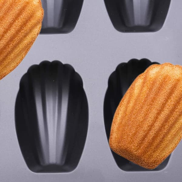 2 pakker non-stick bageforme, 12-kops kraftige skalformede bageforme.