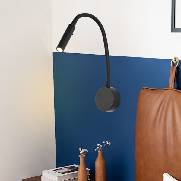 Flexibel Vägglampa med Svanhals, LED Läslampor för Vägg med Ögonskydd och Utrymmesbesparande Design, Elegant Lampskärm i Aluminium för Sovrum