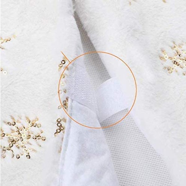 Lyxig Julgransmatta i Fuskpäls, Gyllene Snöflingedekoration, Fluffigt Material för Julgran, Dubbellagersdesign med Paljetter