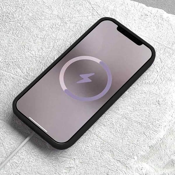 Ohut musta puhelinkotelo iPhone 14 / 13 -puhelimelle