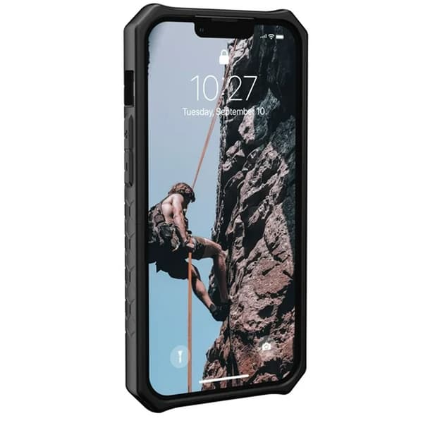 https://www.walmart.ca/en/ip/UAG-Monarch-Robust-Fodral-Kolfiber-för-iPhone-13-Fodral/6000204167463