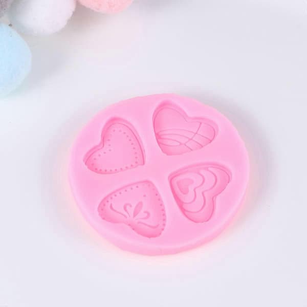 2 stk. silikonhjerteform for kakedekorering, rosa blondedesign for baking