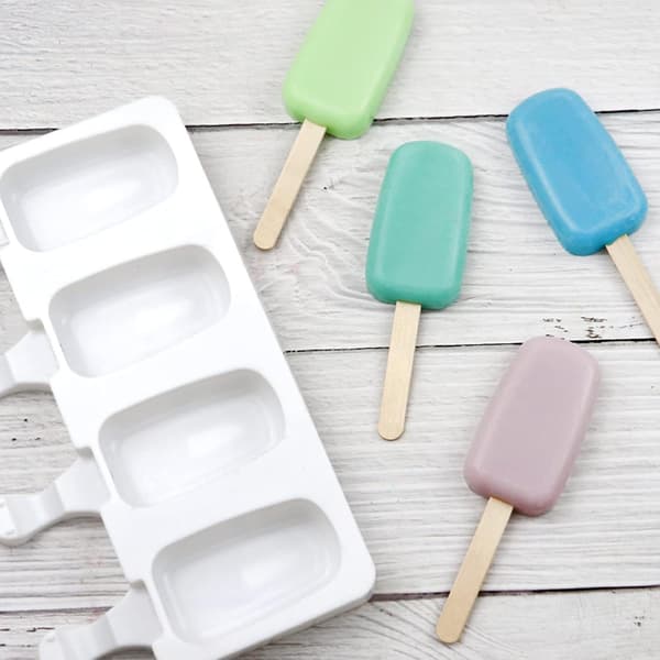 Ispindisforme, 2 sæt genanvendelige silikone-ispindeforme, perfekte til sommersjov, nem frigørelse, inklusive 50 træpinde og ispindeposer