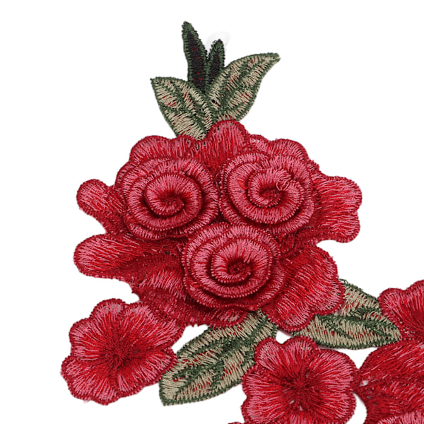 2 st broderade lappar röda blommönster handgjorda DIY sylappar för kläder ryggsäck filt