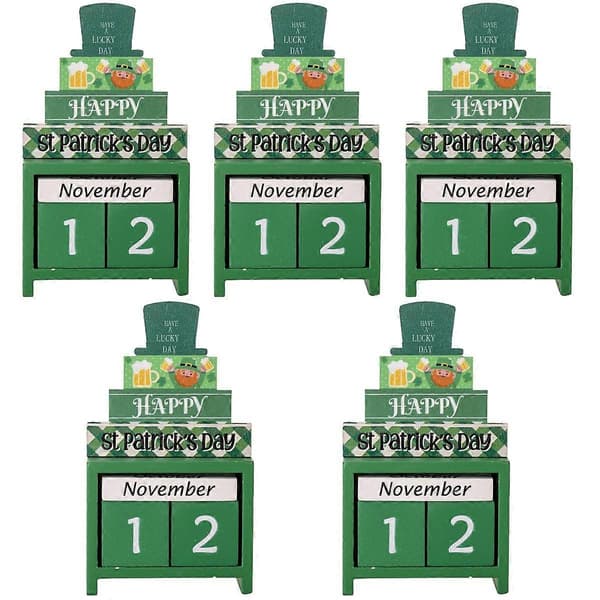 Träkalender för St. Patrick's Day med 5 st skrivbordsblock