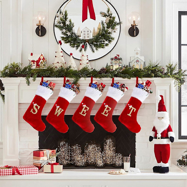 20 tums monogram julstrumpor med bokstäver, stora supermjuka julstrumpor röd sammet med vit supermjuk plyschkant för jul