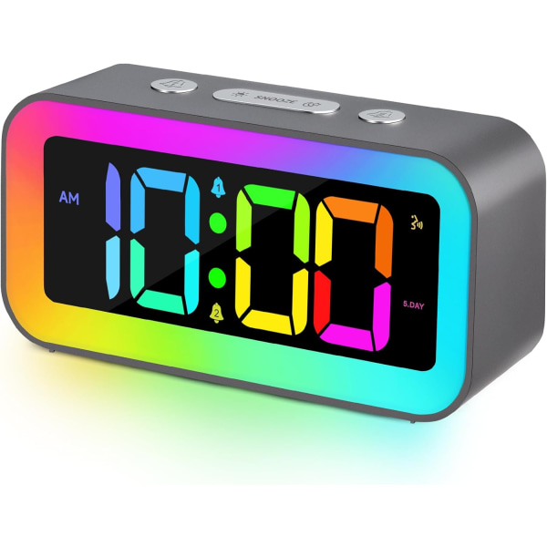 Høj Alarmur til Soveværelse med Farverig Dynamisk RGB Natlampe, Tungsovende Voksen, Dæmper, USB-Oplader, Lille Natbord LED Digitalt Ur til Børn