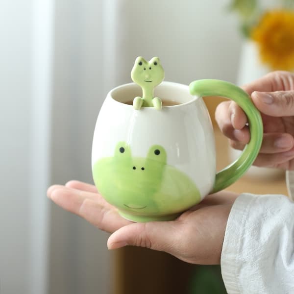 Rolig grodkaffemugg med sked, en nyhetspresentmugg, keramikmugg
