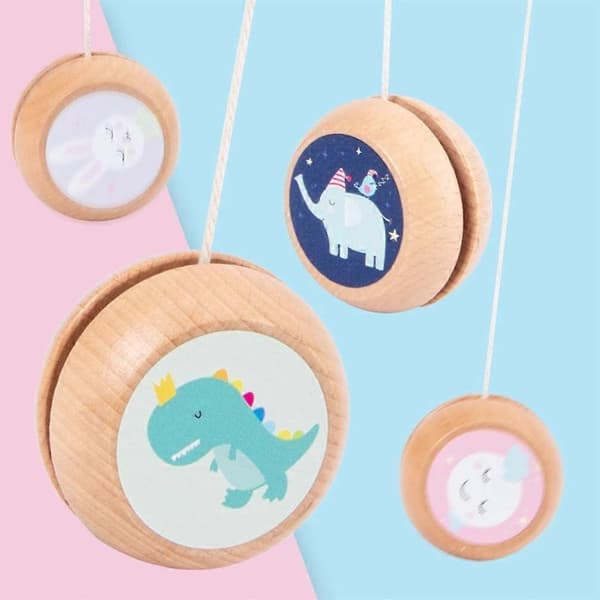 Träjojo, tecknad design, bärbar, redo att spela (2-pack)