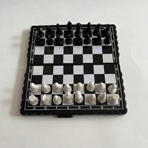 Resesmagnetiskt Mini Schackset, Bärbart Handhållet Magnetiskt Schackset, Schackset med Vikbart Magnetiskt Resespelbräde