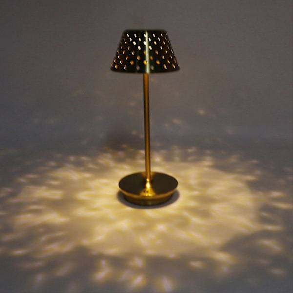 LED skrivebordslampe Retro Enkel Kordløs Design Trinnløs Dimming Berøringsbordlampe for Soverom Barer Restauranter Gull