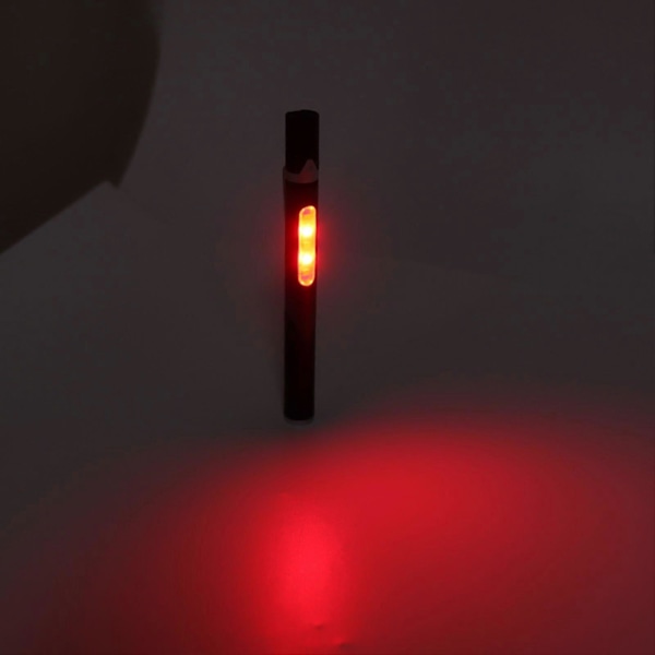 Kynätaskulamppu USB-lataus 3 valonlähdettä LED-siru Clip-suunnittelu Laajasti käytetty kynävalotaskulamppu korjaukseen sairaalaan Punainen