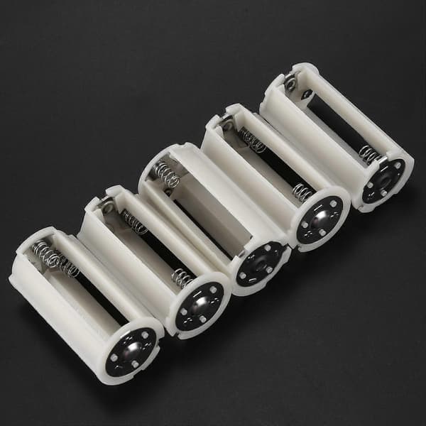 Seriekopplad Cylindrisk 3x 1.5V AA Batteri Plast Hållare 5 st