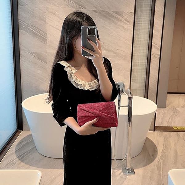 Kedja AxelvÃ¤skor AftonvÃ¤ska ROSE RED.k