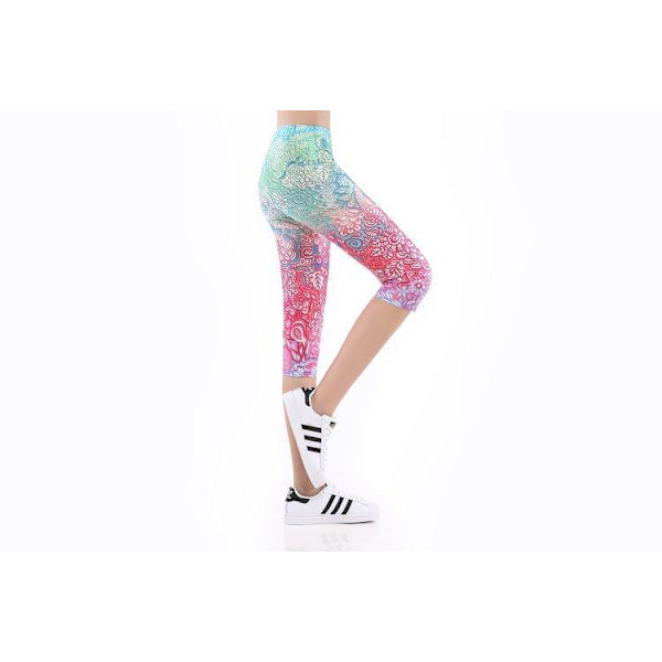 Mandala Oasis Capri Leggings Multicolor M