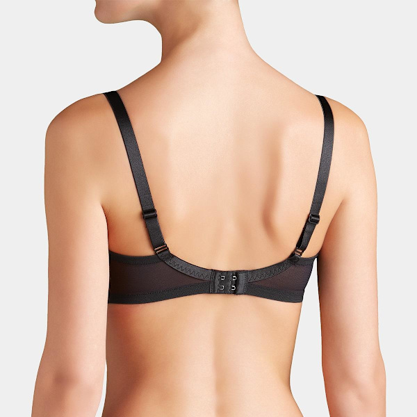 Triumph Beaty-Full Basics WHP Svart Black 65D