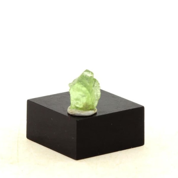 Sten og mineraler. Peridot. 2,25 ct. Almklovdalen, Vanylven, Norge.