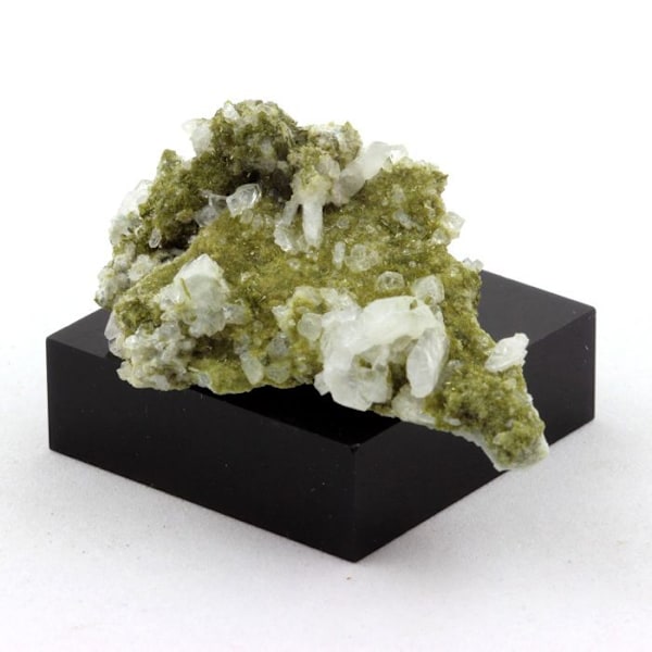 Sten og mineraler. Albite + Epidote. 54,83 øre. Saint-Véran, Hautes-Alpes, Frankrig.