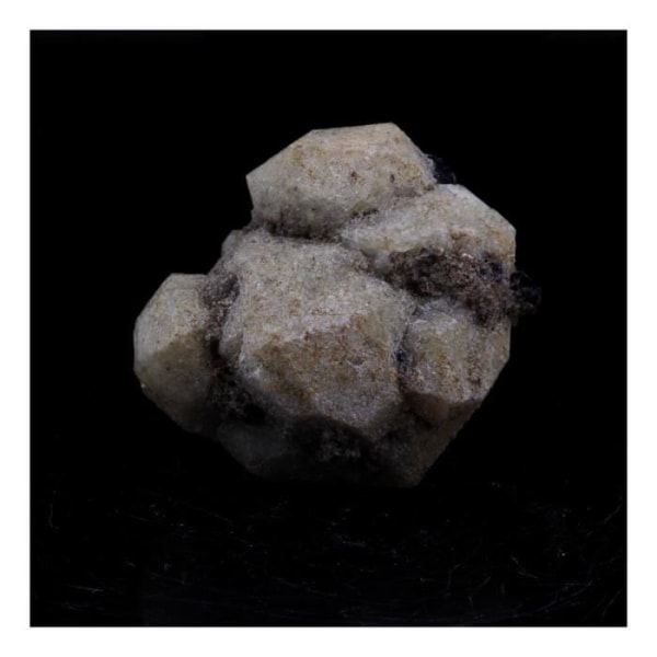 Stenar och mineraler. Analcime. 35,0 ct. Isle of Skye, Highland, Skottland, Storbritannien.