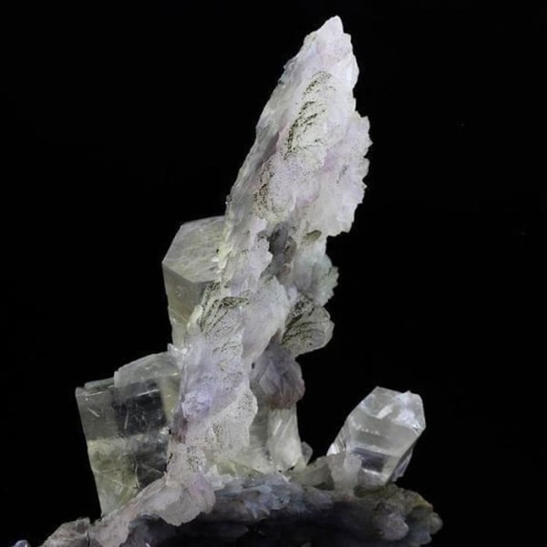 Stenar och mineraler. Kalcit, ametistblomma. 2746,0 cent. Rio Grande do Sul, Brasilien.