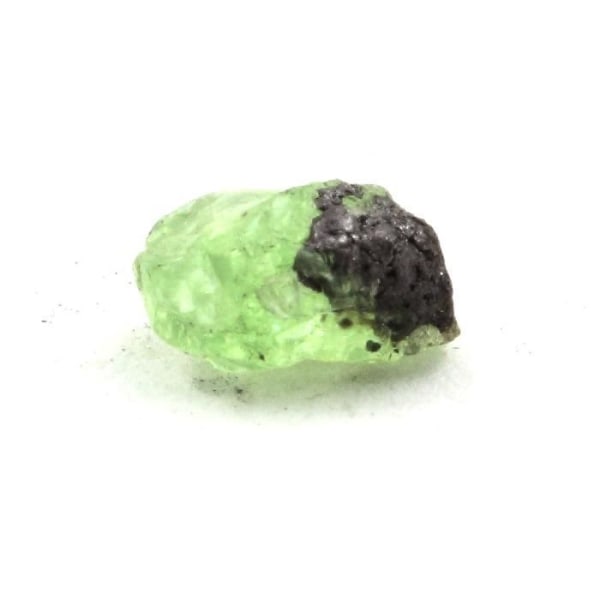 Stenar och mineraler. Tsavorite granat. 3,05 cent. Manyara-regionen, Tanzania.