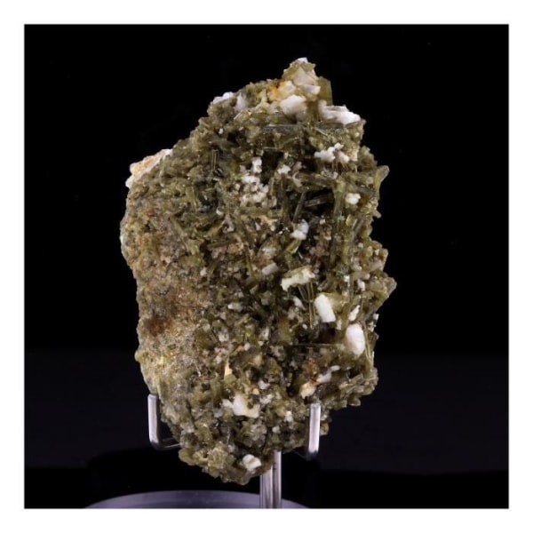 Stenar och mineraler. Klinozoisite. 204,5 cent. Marine de Scala, Canari, Haute-Corse, Frankrike.
