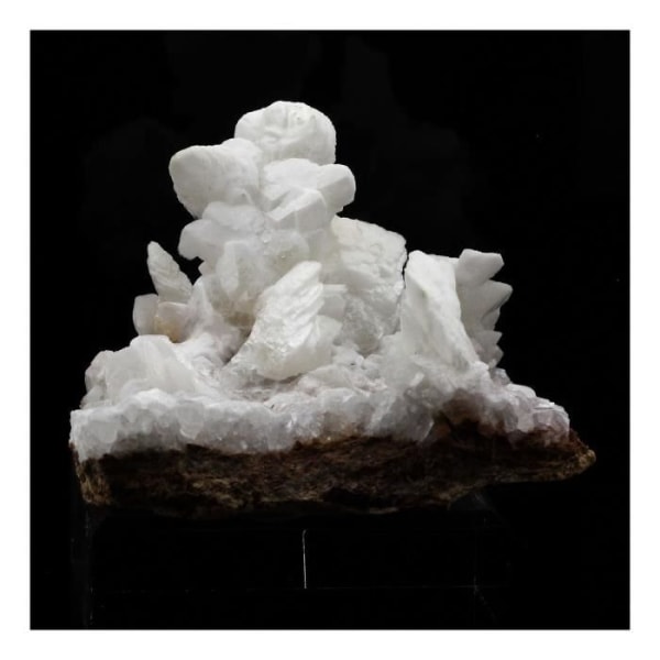 Stenar och mineraler. Kalcit efter Selenit. 1429,0 cent. Camp Verde, Yavapai Co., Arizona, USA.