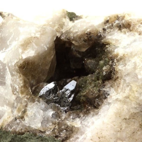 Sten og mineraler. Anatase. 972,0 ct. La Maurienne Valley, Savoie, Frankrig..