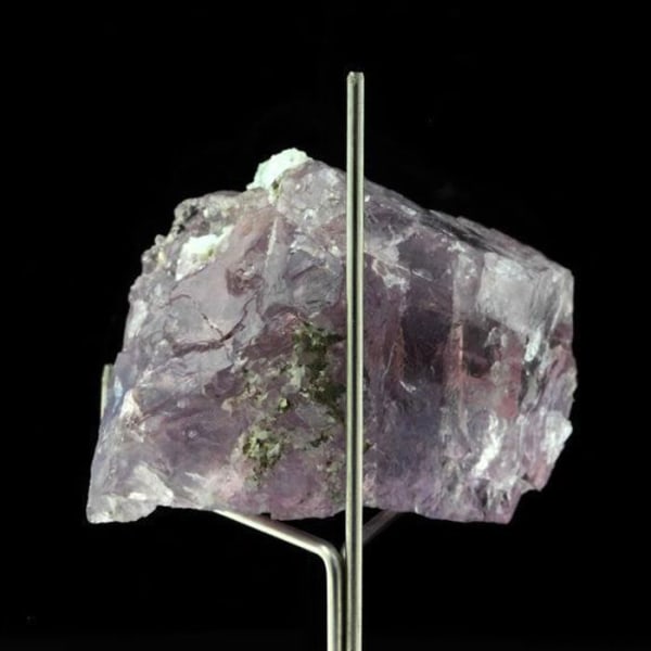 Stenar och mineraler. Rosa fluorit. 408,0 cent. Talèfre, Mont-Blanc-massivet, Frankrike.