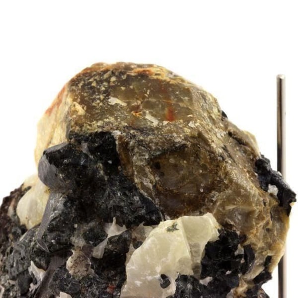 Sten og mineraler. Scapolite + Pyroxen. 2807,0 øre. Morafeno, Tranomaro, Madagaskar.