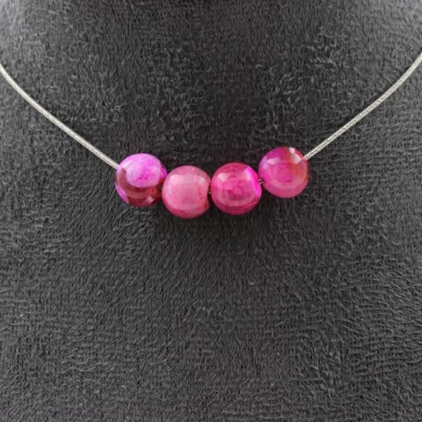 Halsband - Ett Bijoux - Sprucken agat fuchsia - 4 pärlor - Rostfritt stål - Anpassningsbar storlek Fuchsia