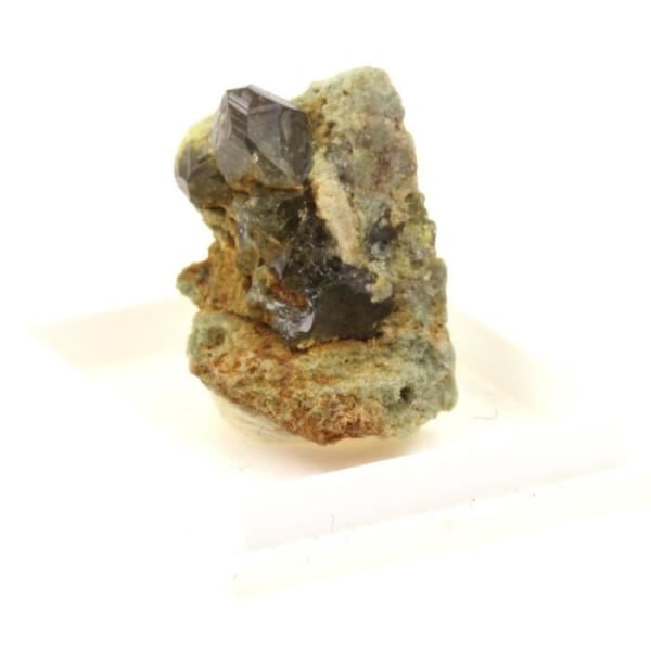 Sten-granat Andradite Topazolite. 40,0 cent. Antetezambato, Madagaskar