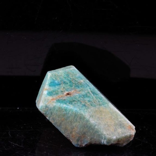 Stenar och mineraler. Amazonit. 93,5 ct. Konso, Etiopien.