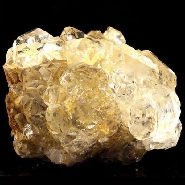 Stenar och mineraler. Fluorit + Kvarts. 3228,0 ct. Nikolaevskiy-gruvan, Dal'negorsk, Ryssland.
