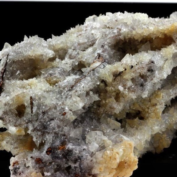 Stenar och mineraler. Kalcit + kvarts. 3496,0 ct. Mexiko.