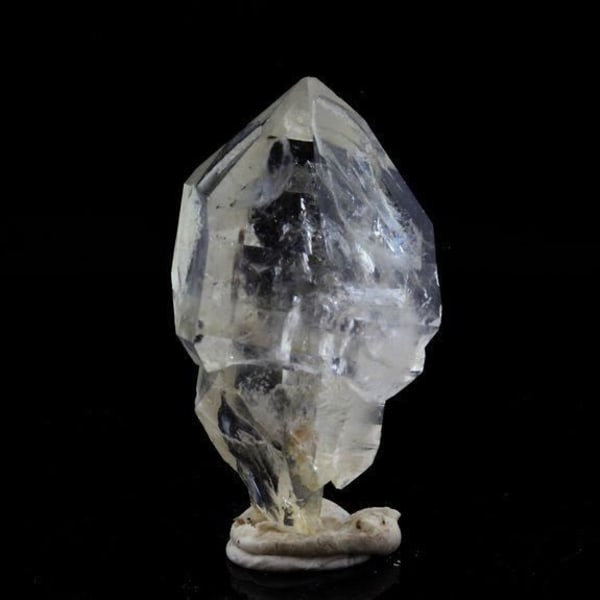 Stenar och mineraler. Kvartsscepter. 41,0 ct. Clavans-en-Haut-Oisans, Isère, Frankrike.