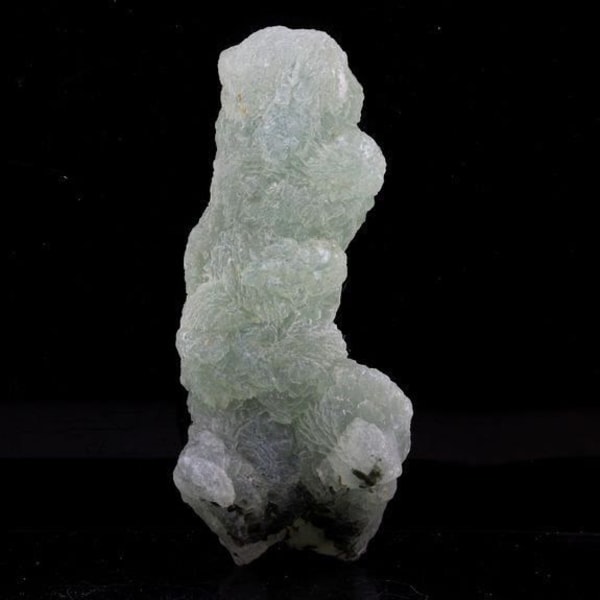 Stenar och mineraler. Prehnite + Epidot. 165,5 cent. Bendougou, Kayes, Mali.