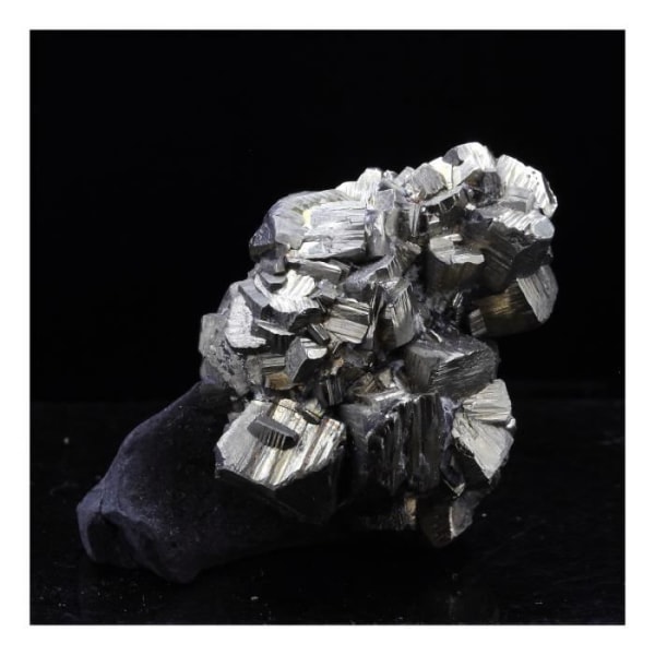 Sten og mineraler. Pyrit. 150,0 ct. Serre-Ponçon, Frankrig.