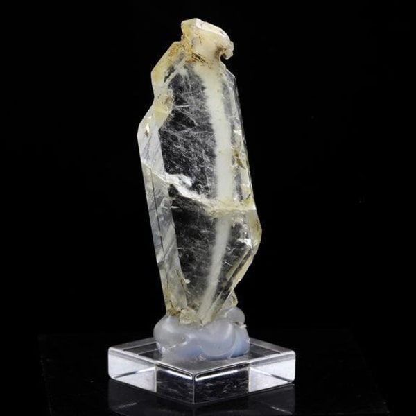 Stenar och mineraler. Ame kvarts. 63,0 ct. Aiguille du Goléon, Oisans, Frankrike.