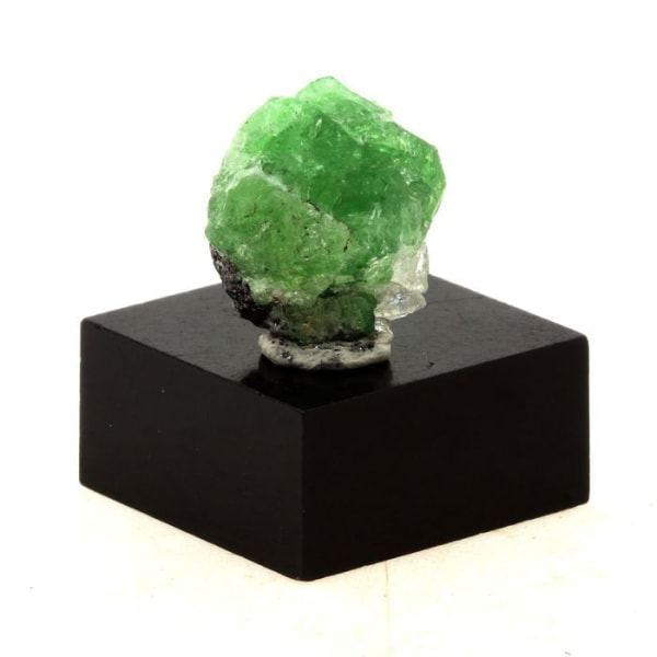 Stenar och mineraler. Tsavorite granat. 10,8 ct. Manyara-regionen, Tanzania.