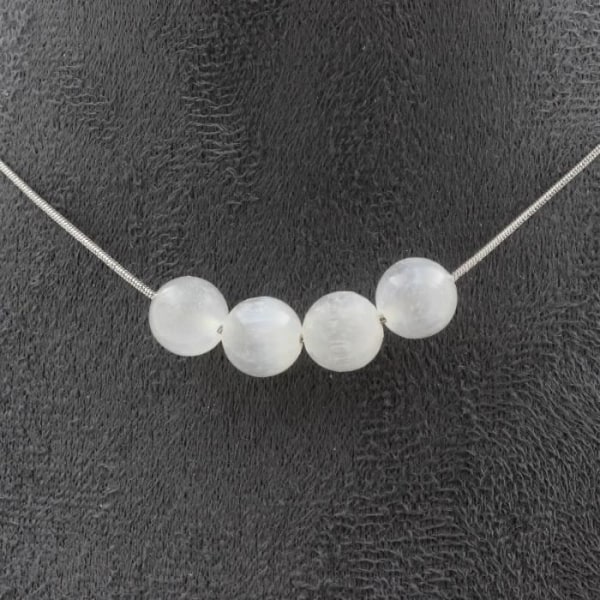 Stenar och mineraler. Halsband 4 Selenitpärlor från Marocko 8 mm Rostfri kedja Halsband för kvinnor, män. Anpassad storlek