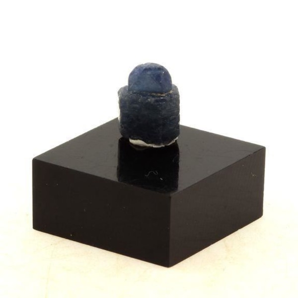 Sten og mineraler. Safir. 5,44 ct. Zazafotsy, Ihorombe, Madagaskar.