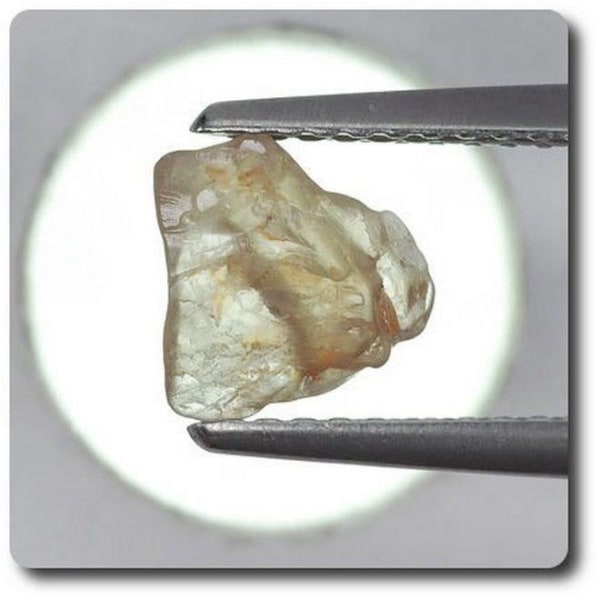 Sten og mineraler. 0,97 karat SAPPHIRE CRYSTAL Madagaskar.