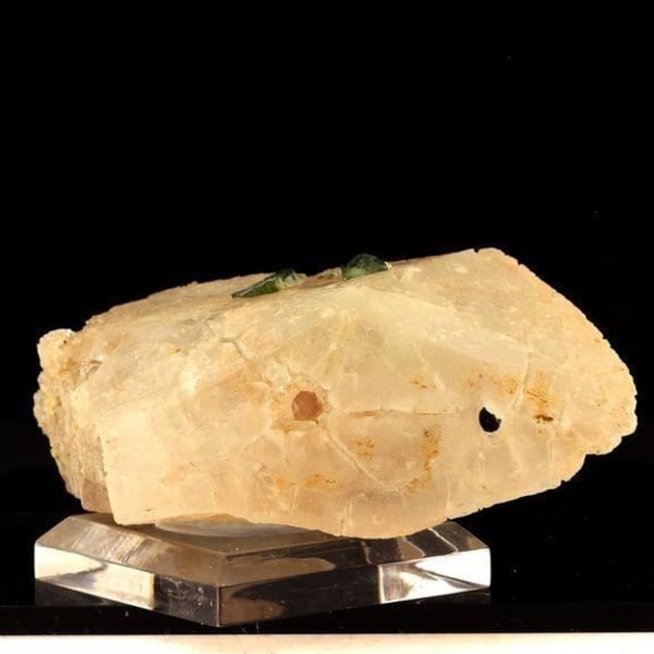 Stenar och mineraler. Pollucite + Elbaite-turmalin. 996,5 ct. Paprok, Afghanistan.